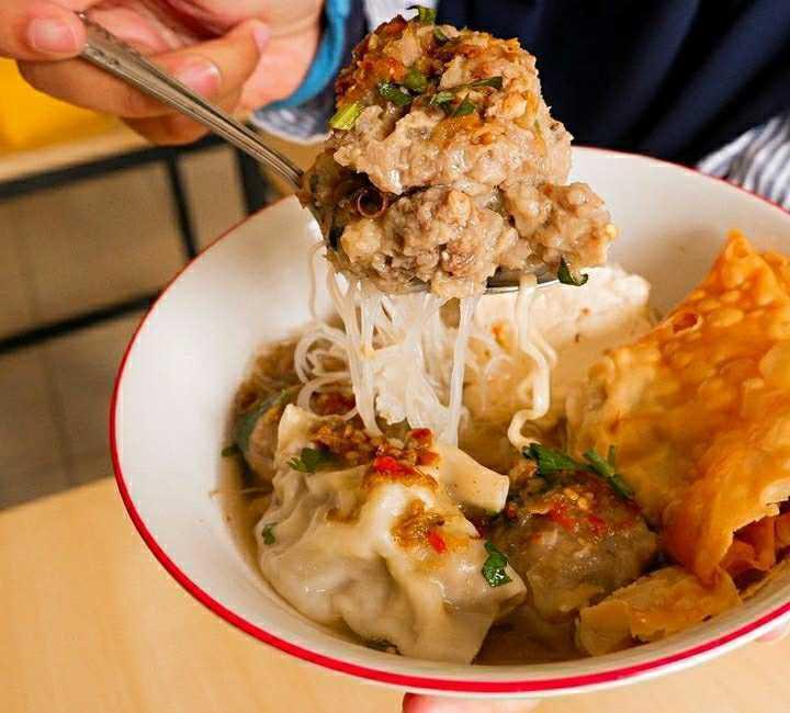 5 Rekomendasi Bakso Malang di Bekasi yang Rasanya Bikin Kamu Ketagihan
