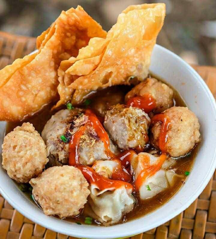 ilustrasi bakso malang (instagram.com/the.lucky.belly)