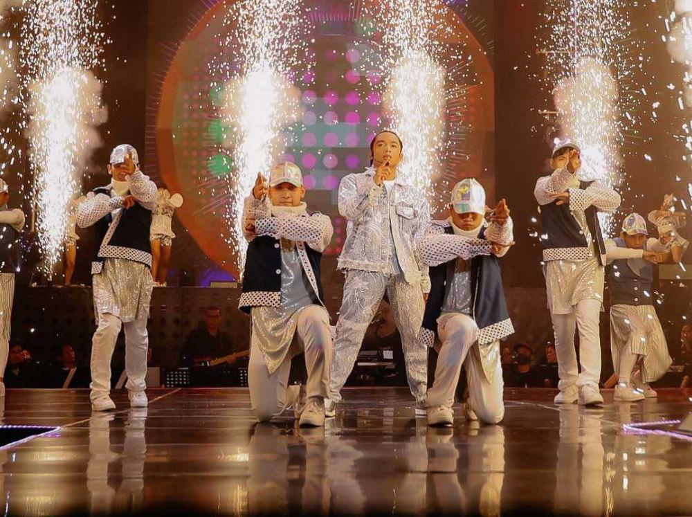 Ada Lesty Kejora, 10 Potret Betrand Peto di Konser It's My First