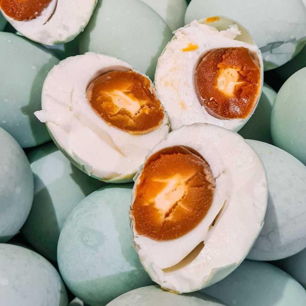 5 Resep Makanan dengan Saus Telur Asin, Pernah Coba?