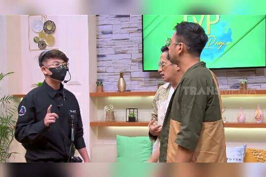 reuni Raffi Ahmad, Baim, dan Nizam (dok. youtube.com/TRANS7 OFFICIAL)