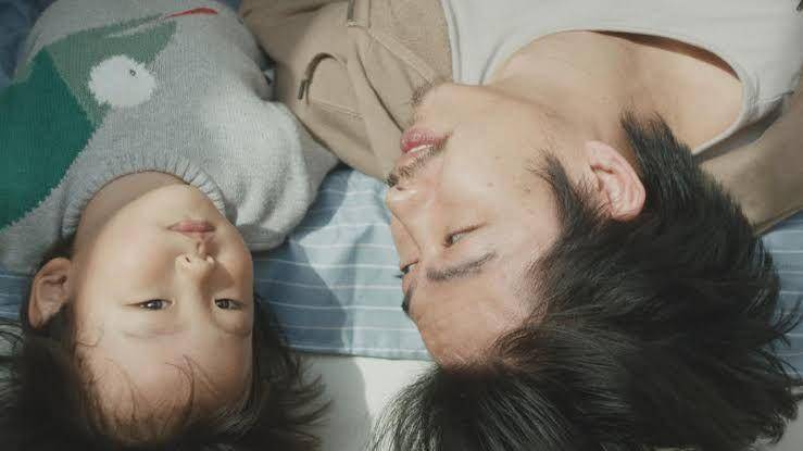 cuplikan film The Year of the Everlasting Storm (dok. Animal Kingdom/The Year of the Everlasting Storm)