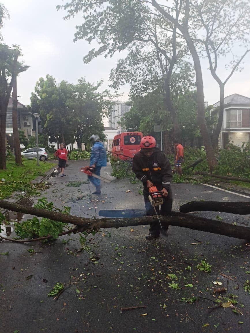 165 Rumah di 3 Perumahan Sidoarjo Terdampak Angin Kencang