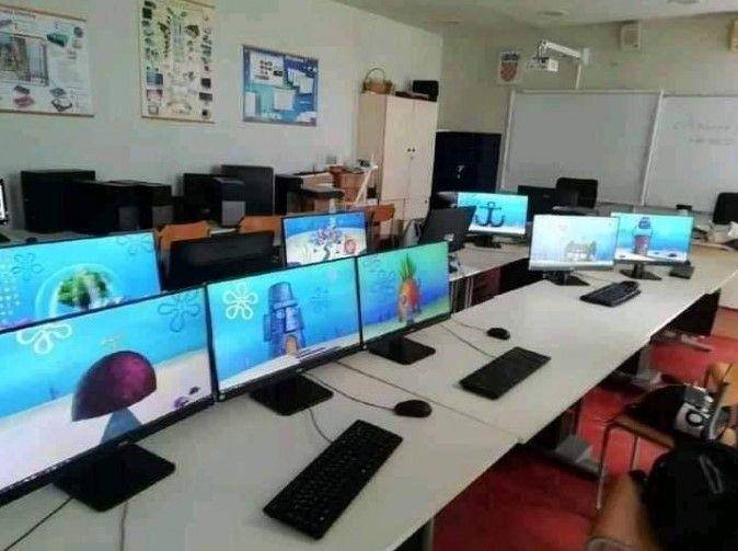 kelakuan siswa di laboratorium (twitter.com/txtdaripelajar)