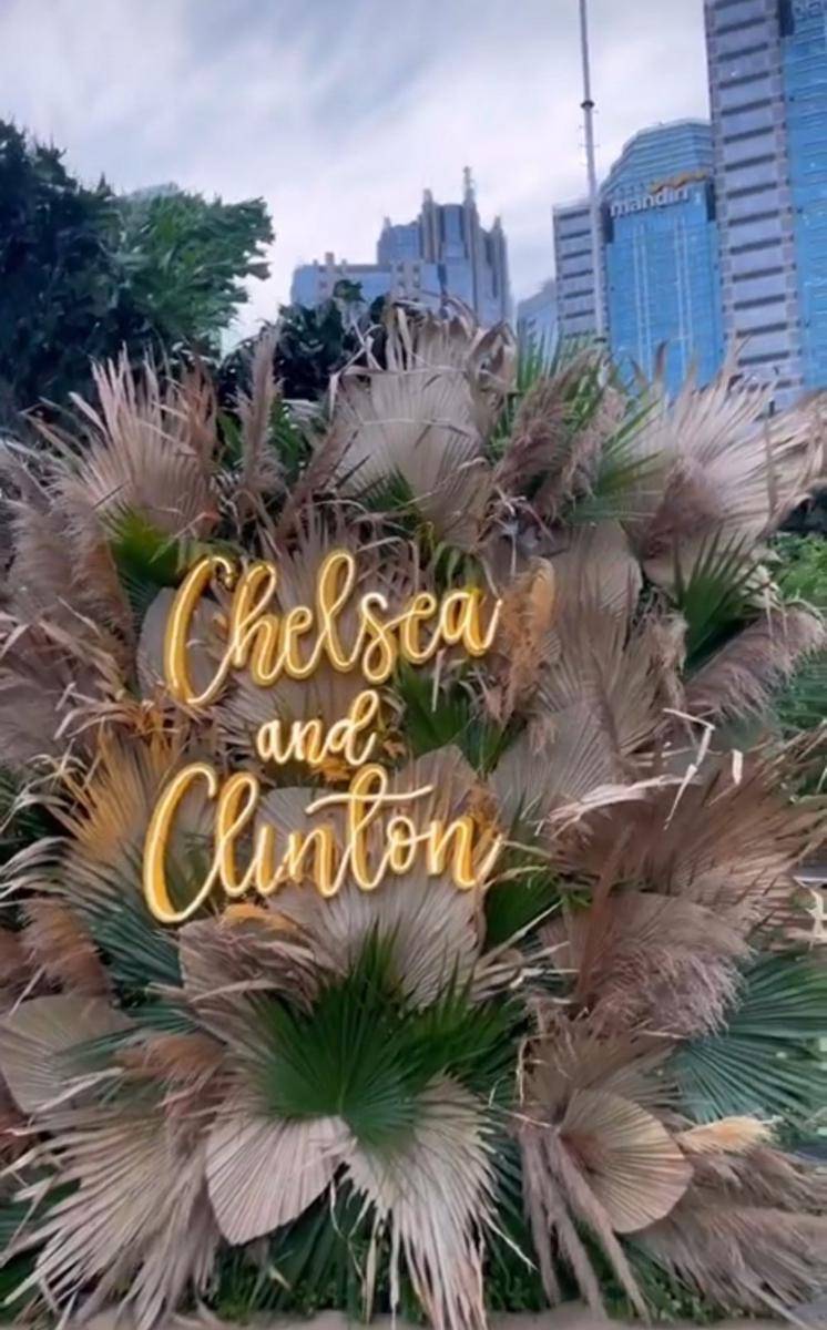 Dekorasi lamaran Chelsea Islan dan Rob Clinton (https://www.instagram.com/njungkurniawan)