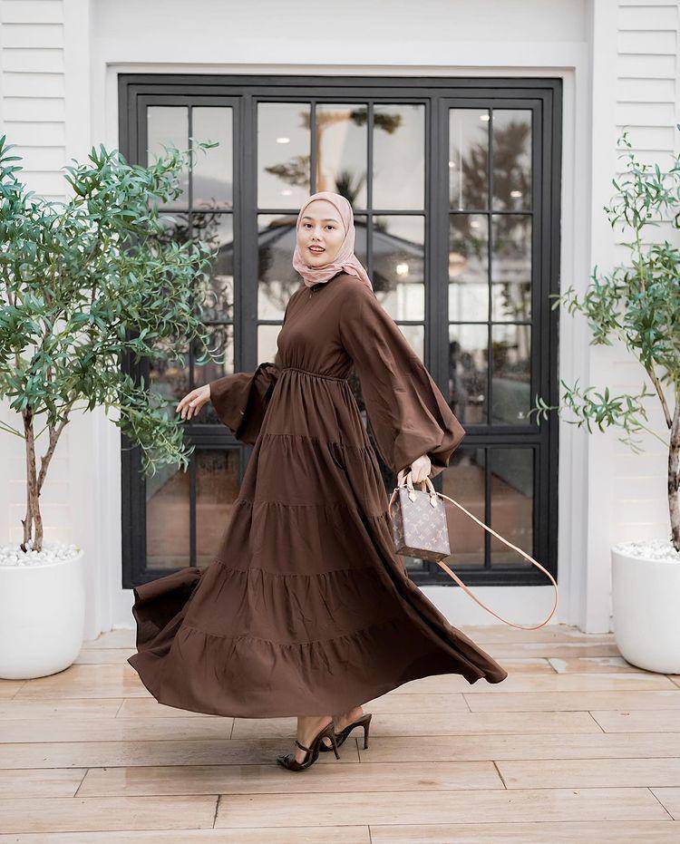 inspirasi outfit untuk dinner (instagram.com/daraarafah)
