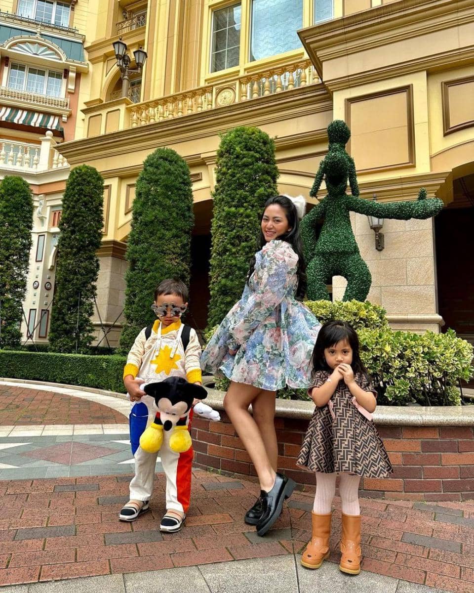 potret Rachel Vennya dan dua anaknya (instagram.com/rachelvennya)