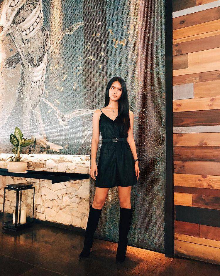 inspirasi outfit untuk dinner (instagram.com/clarasutantio)
