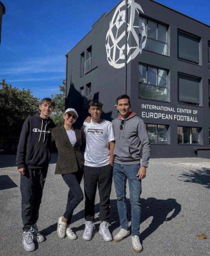 Kuliah diluar (instagram.com/dagnesia)
