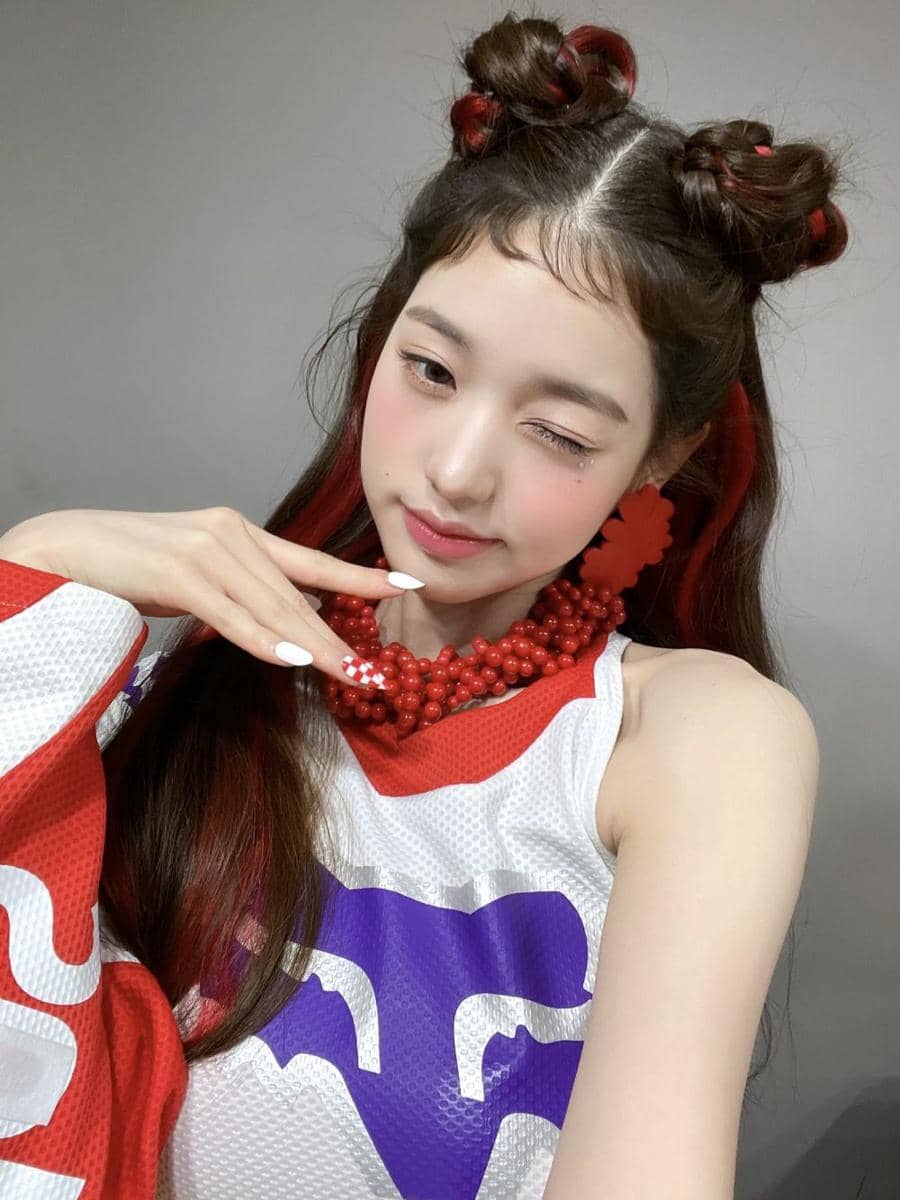 Gaya rambut ala member IVE (twitter.com/IVE_twt)