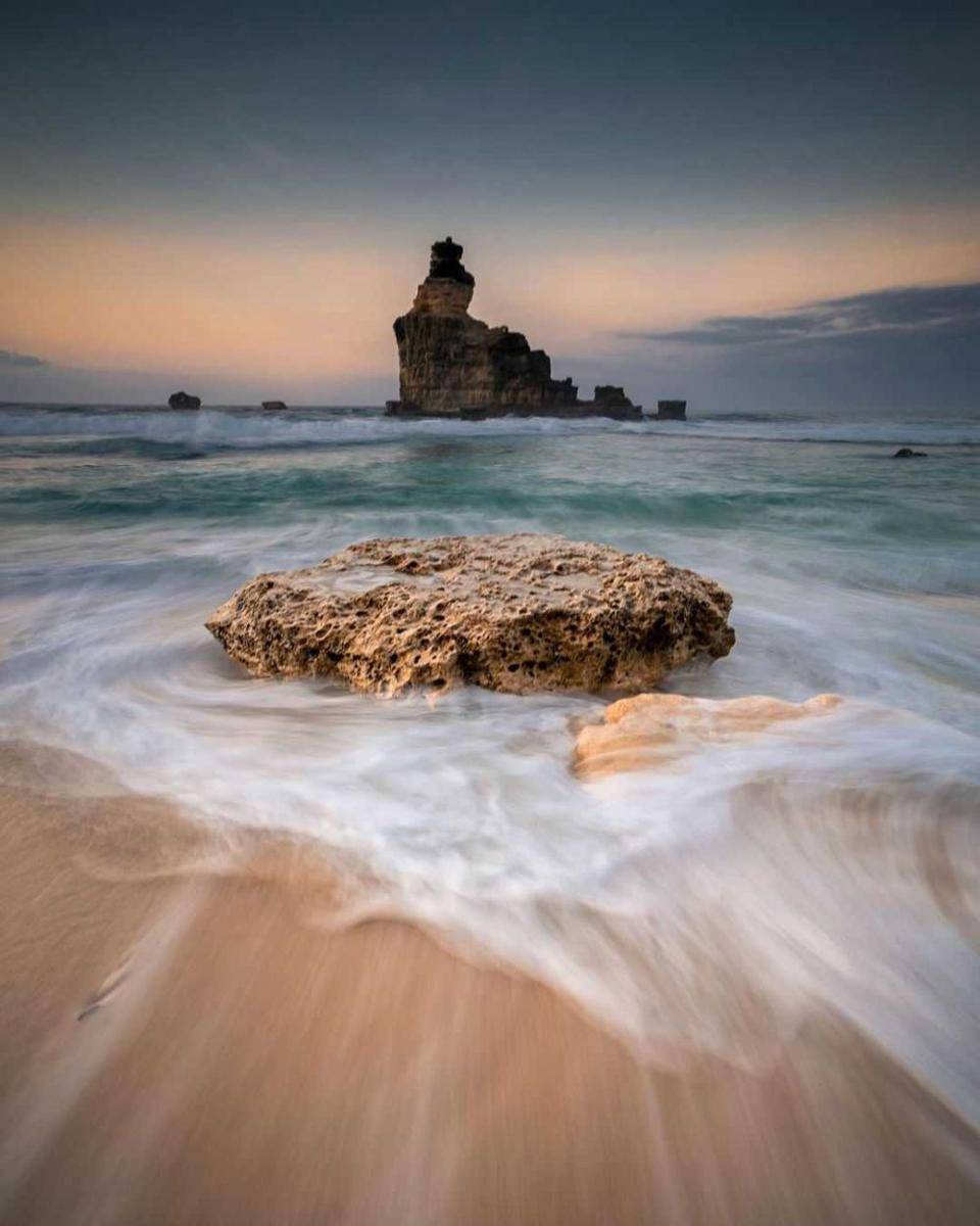 Pantai Buyutan (instagram.com/abibagas21)