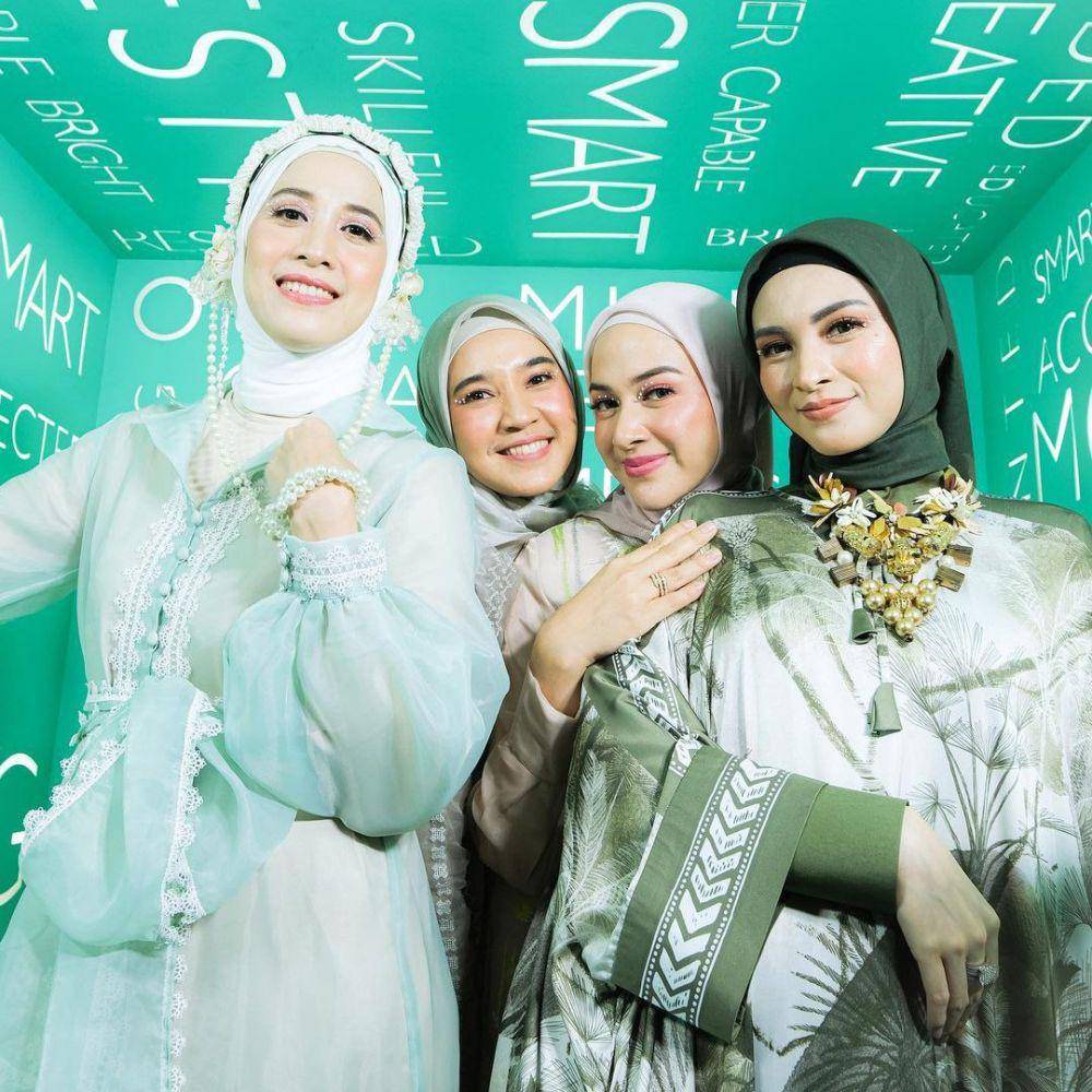 Fanny Fabriana dan rekan artis (instagram.com/ninazatulini22)