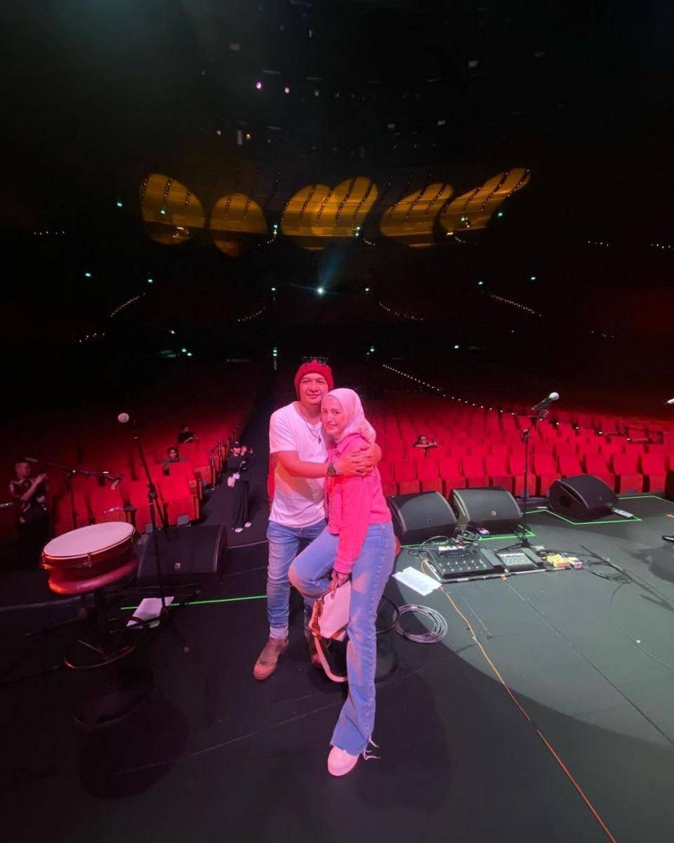 Pasha Ungu dan istri (instagram.com/adeliapasha)