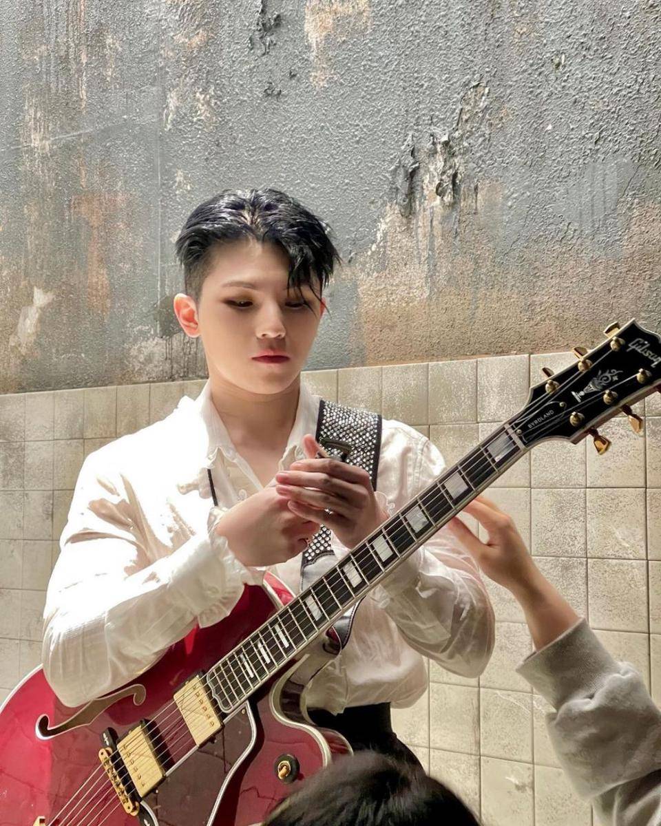Woozi SEVENTEEN (instagram.com/woozi_universefactory)
