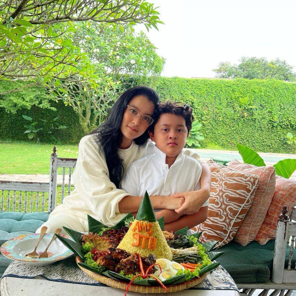 potret ultah ke-9 Maggaly (instagram.com/marcella.zalianty)