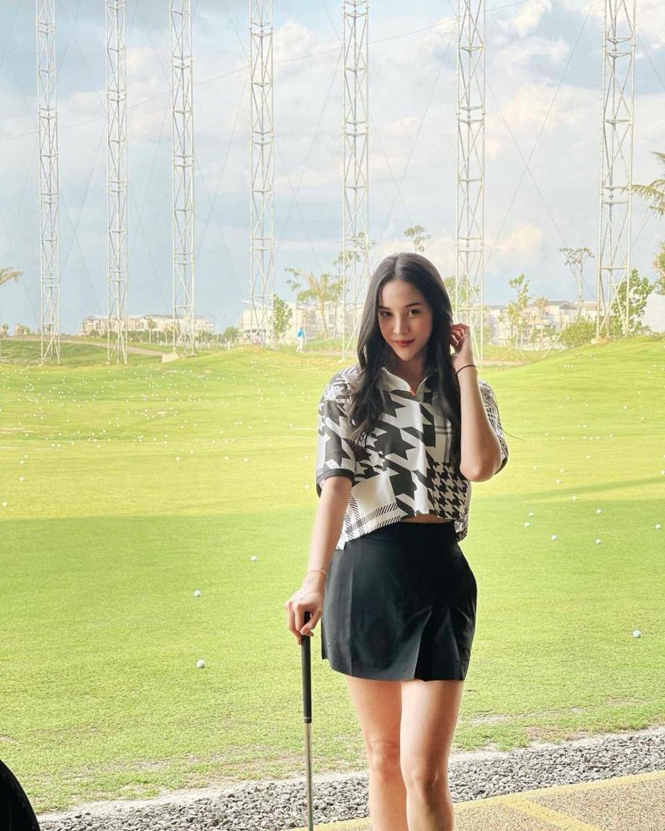 Anya Geraldine (instagram.com/anyageraldine)
