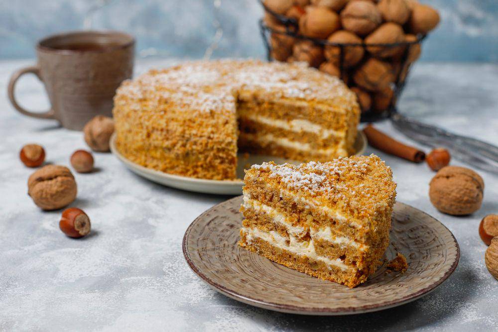 ilustrasi carrot cake (freepik.com/azerbaijan_stock)