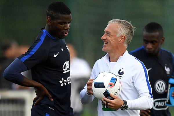 Didier Claude Deschamps sebagai pelatih juara Piala Dunia (twitter.com/FT_Italiano)