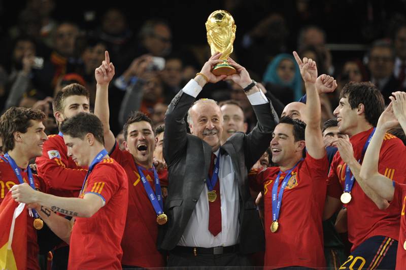 Vicente del Bosque sebagai pelatih juara Piala Dunia (twitter.com/Chivas)