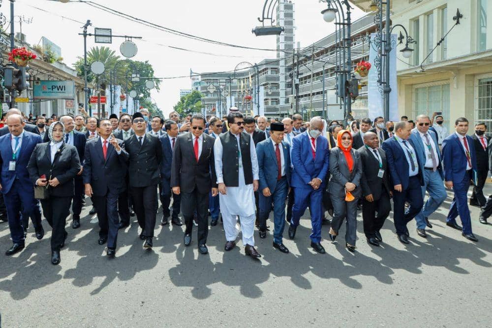 Ridwan Kamil bersama Dubes Amerika, Sung Kim (humas/Pemprov Jabar)