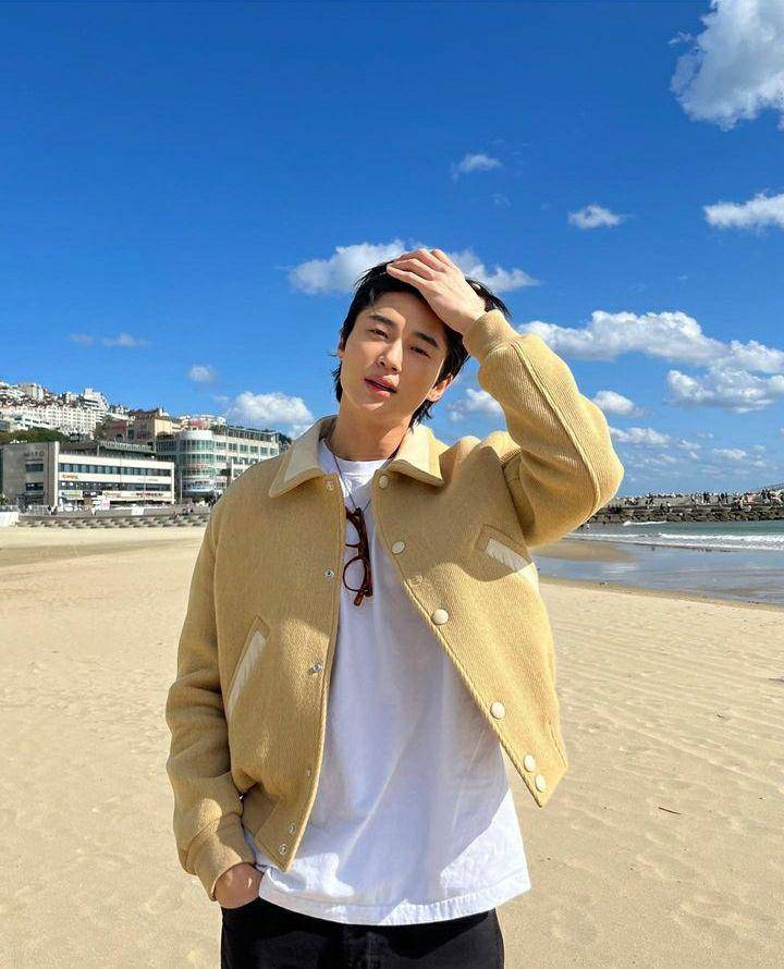 ootd Byeon Woo Seok (instagram.com/byeonwooseok)
