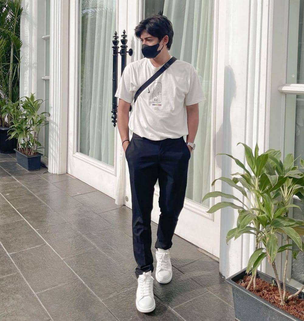 Harris Vriza (instagram.com/harrisvriza)