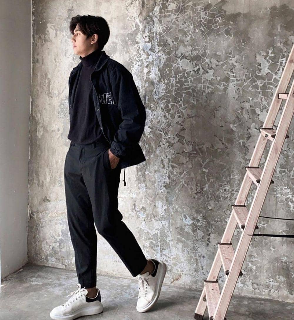 Harris Vriza (instagram.com/harrisvriza)