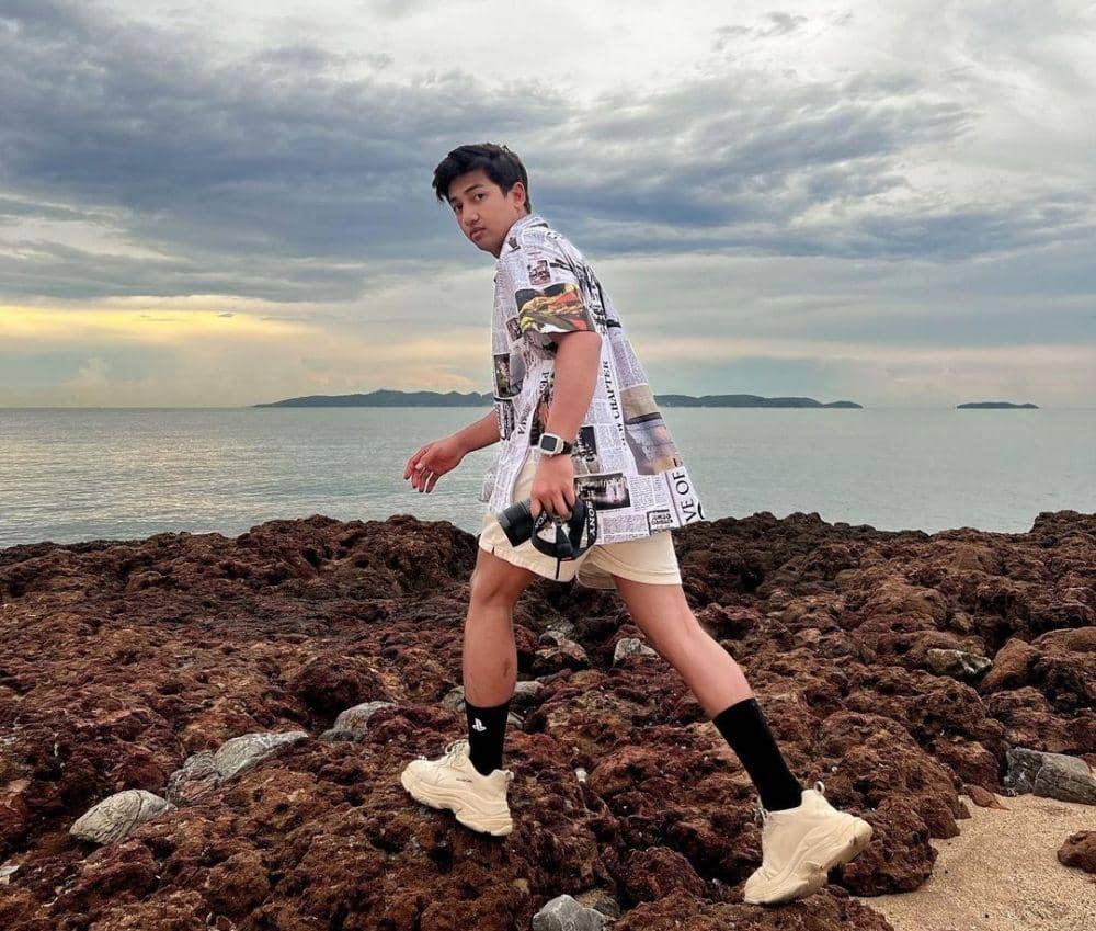 Harris Vriza (instagram.com/harrisvriza)