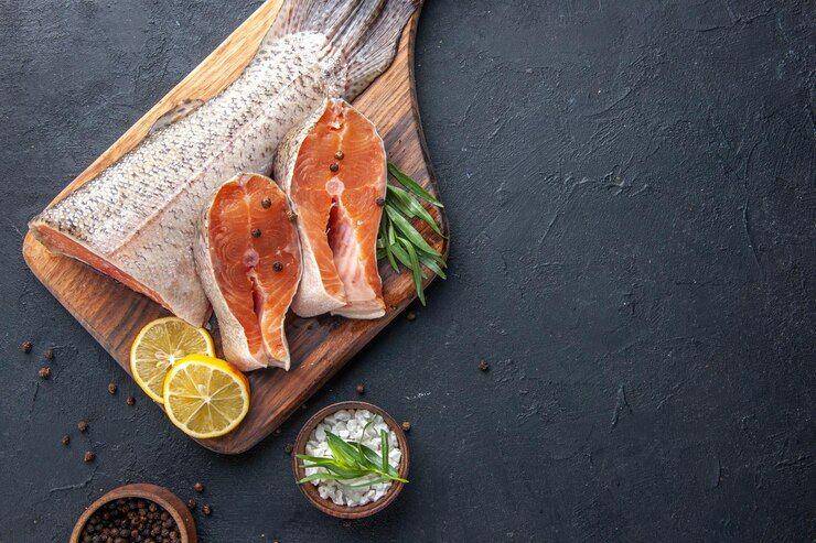 ikan tuna (freepik.com/KamranAydinov)