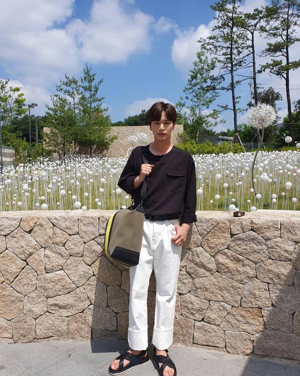ide outfit Sungjae BTOB (instagram.com/yook_can_do_it)