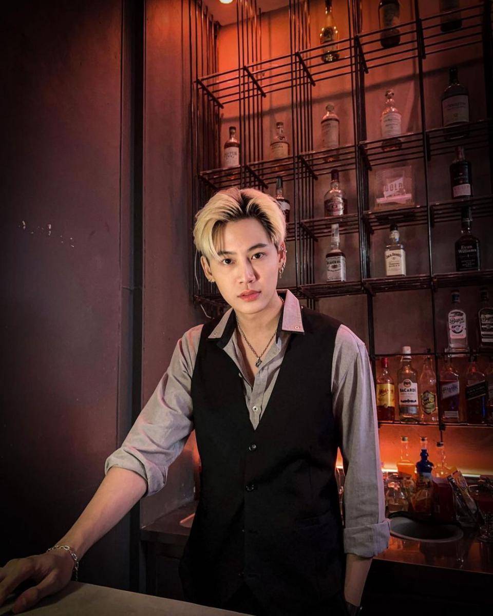 Boun Noppanut (instagram.com/bb0un)