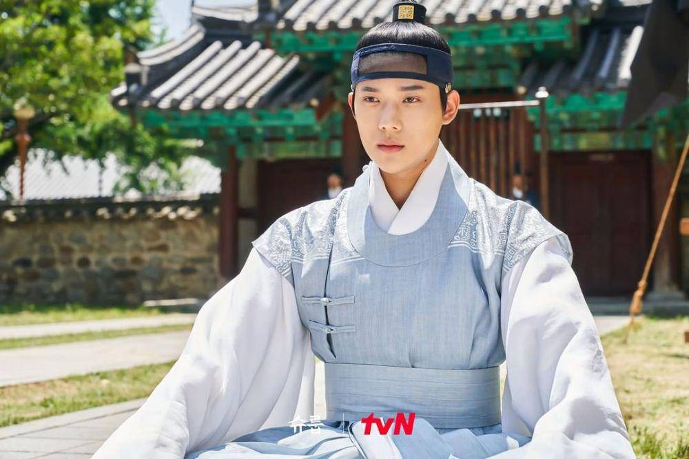 Moon Sang Min di drama Under the Queen's Umbrella (instagram.com/tvn_drama)