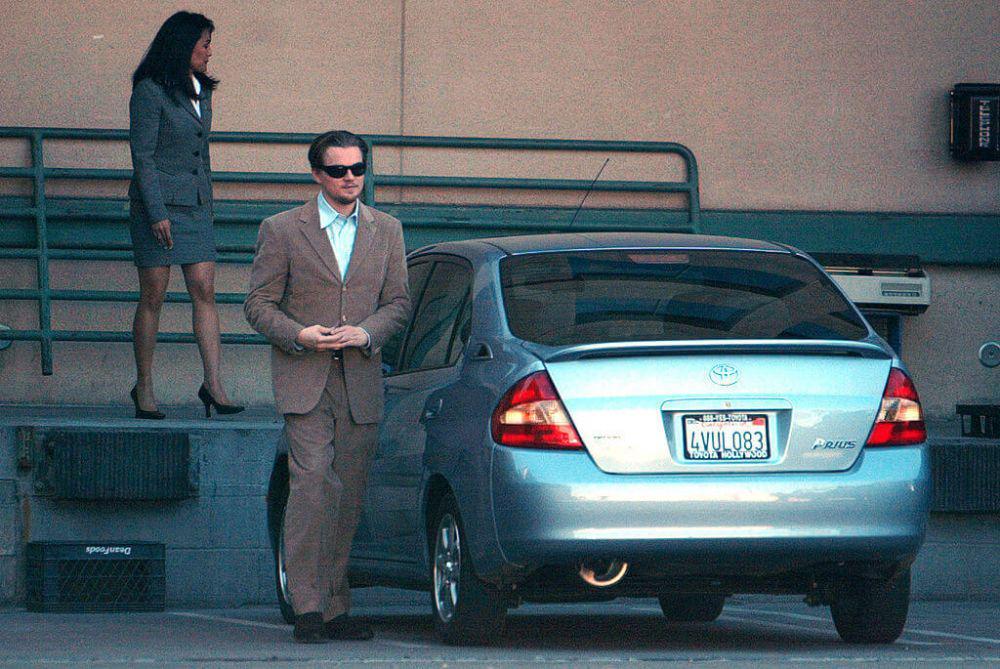 Kaya Raya, 5 Artis Hollywood Ini Pilih Mengendarai Mobil Sederhana