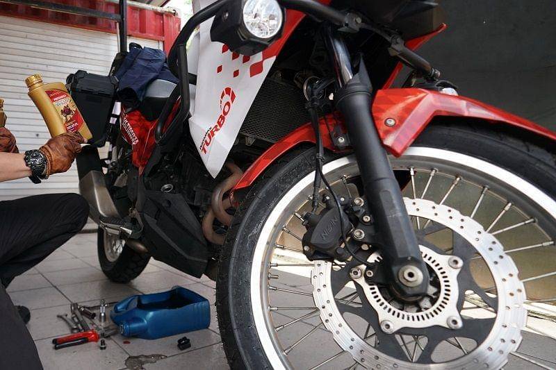 Motor sport perlu oli yang encer (dok. PTPL)