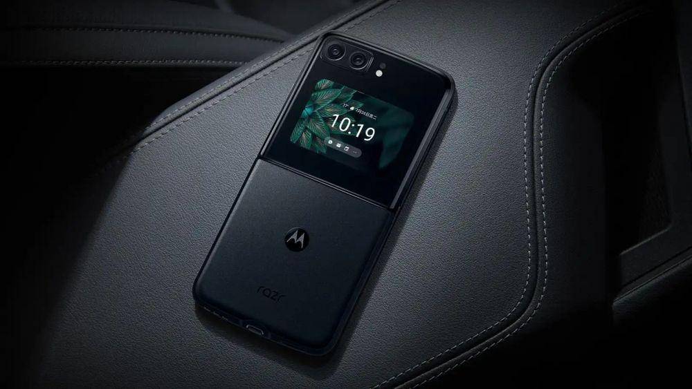 potret Motorola Razr 2022 (techadvisor.com)