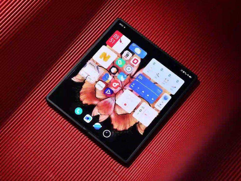potret Vivo X Fold+ (fptshop.com.vn)