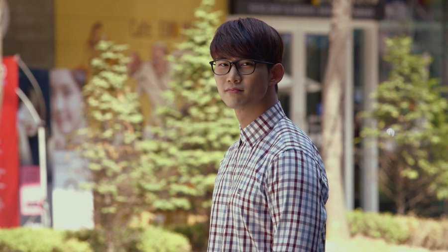 Taecyeon sebagai Do Jin Woo (dok. Naver TV/Touching You)