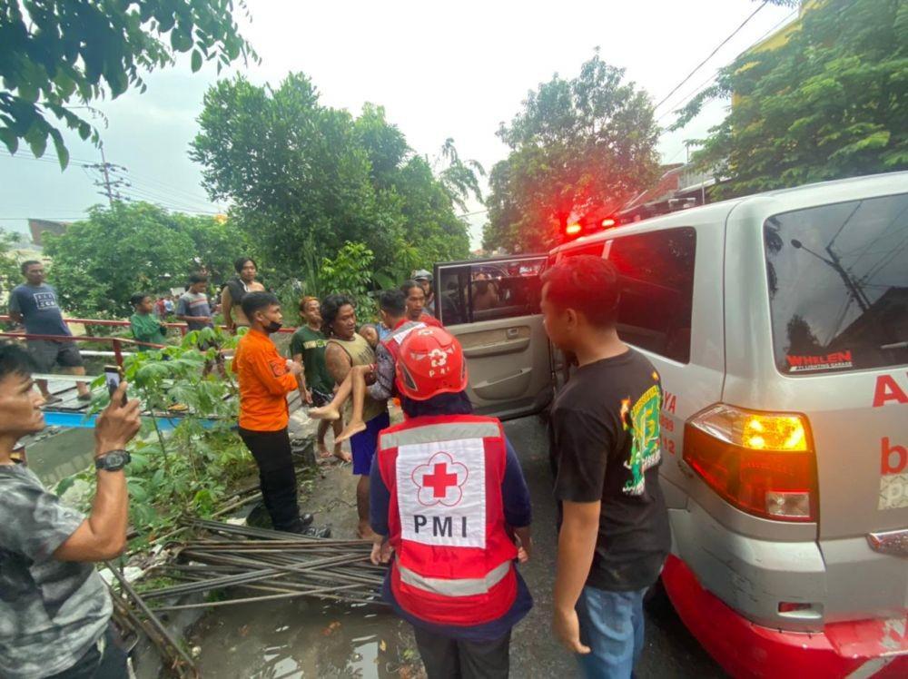 Bocah 12 Tahun Tewas Usai Bermain di Sungai Bratang Surabaya