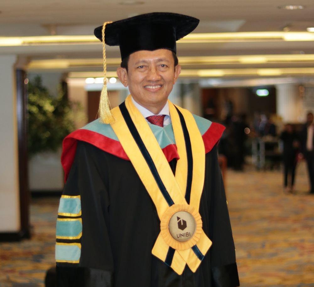 Dari Ganesha Operation, Prof Bob Foster Jadi Guru Besar Unibi
