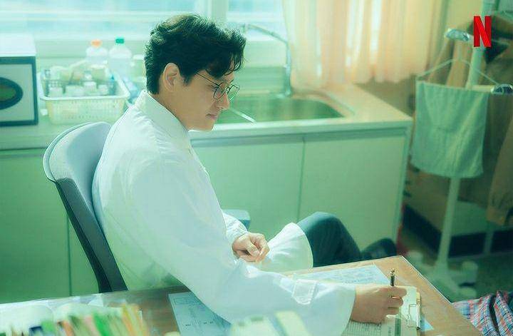 Park Hae Joon di 20th Century Girl (instagram.com/netflixkr)