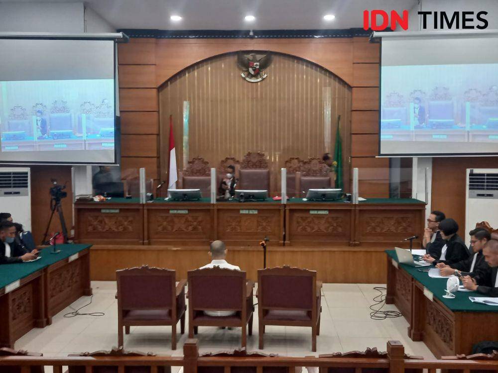 Baiquni Wibowo menjalani sidang Obstruction of Justice terkait kasus kematian Brigadir J di PN Jakarta, Rabu (26/10/2022) (IDN Times/Aryodamar)