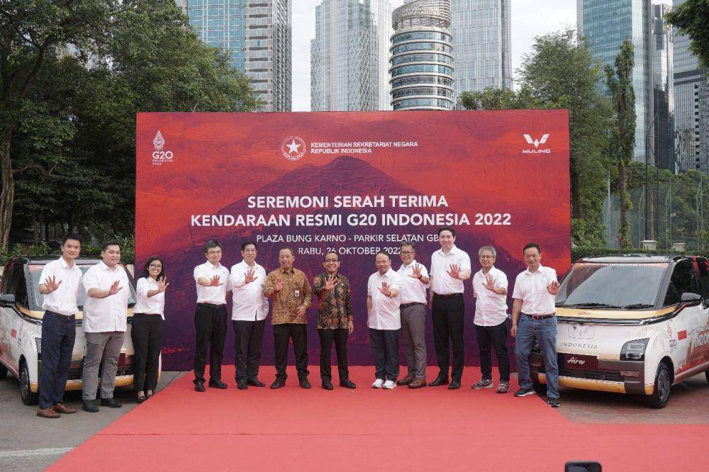 Handover ceremony Wuling Air ev untuk KTT G20 (dok. Wuling)