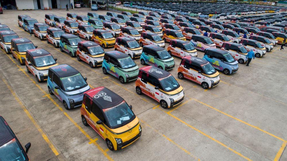 Wuling Serahkan 300 Unit Air ev Demi Dukung KTT G20