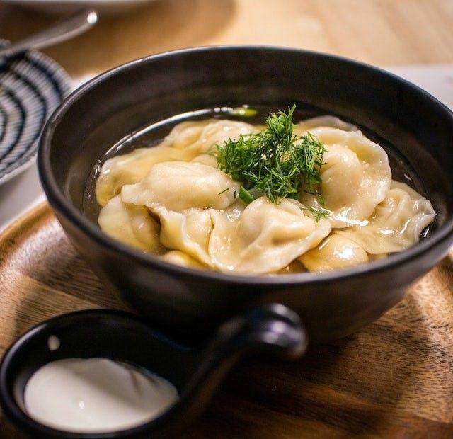 wonton soup (pexels.com/Leonid Danilov)