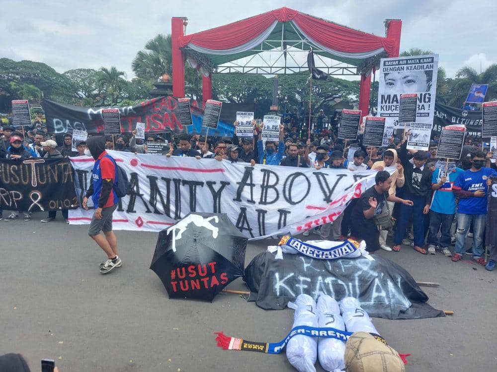 Aremania Kembali Demo, Singgung Rekonstruksi hingga Jam Tayang