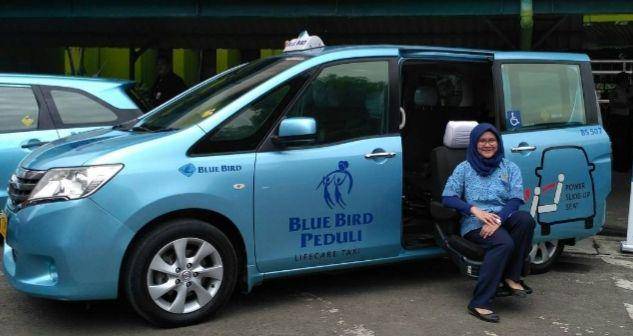 Blue Bird Lifecare Taxi (instagram.com/mwulan)