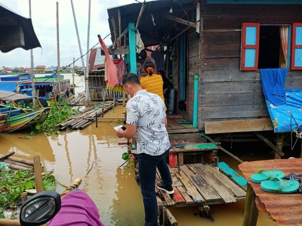 Mayat Tanpa Identitas Ditemukan Mengapung di Sungai Musi