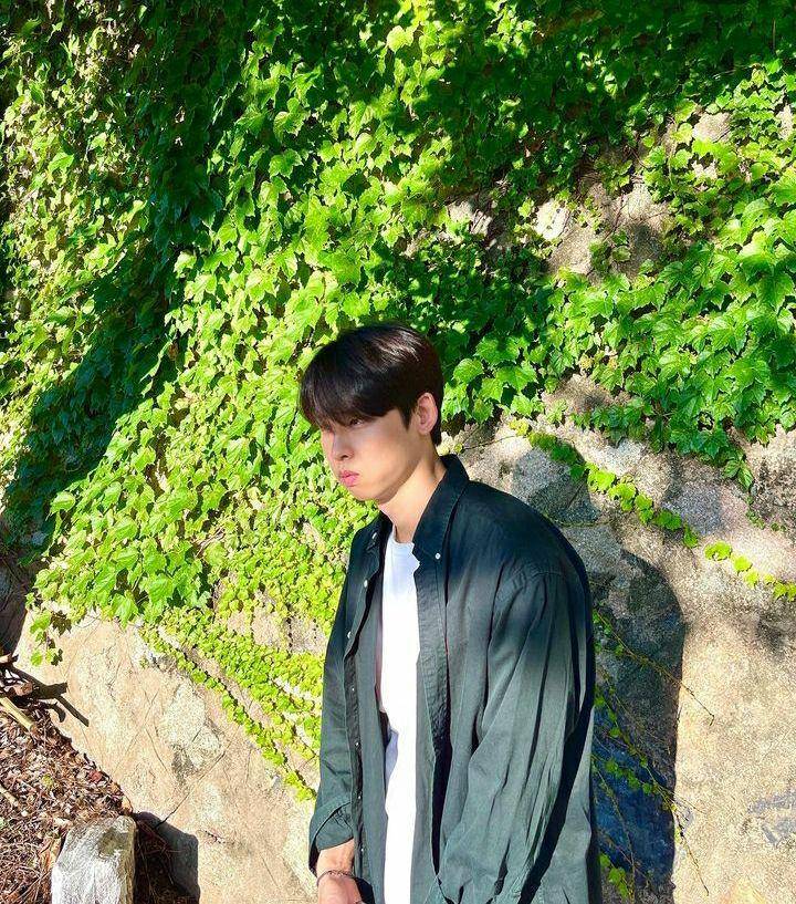 ootd Park Jung Woo (instagram.com/jjung_woo_)