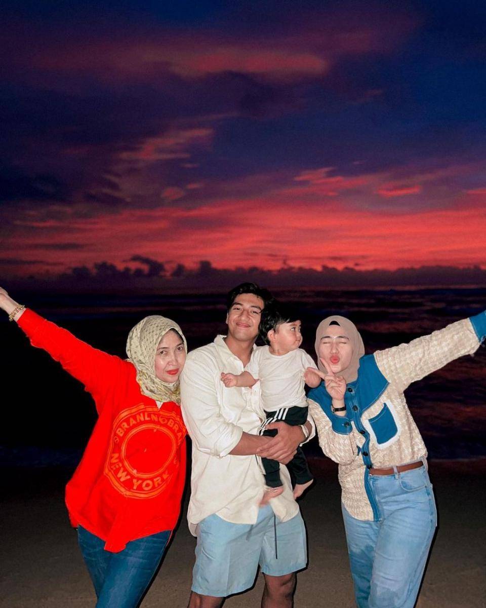 Harris Vriza dan keluarga (instagram.com/harrisvriza)