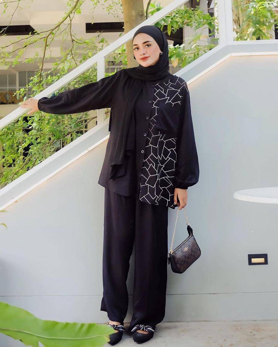 Mieke Shahir (instagram.com/miekeshrr)